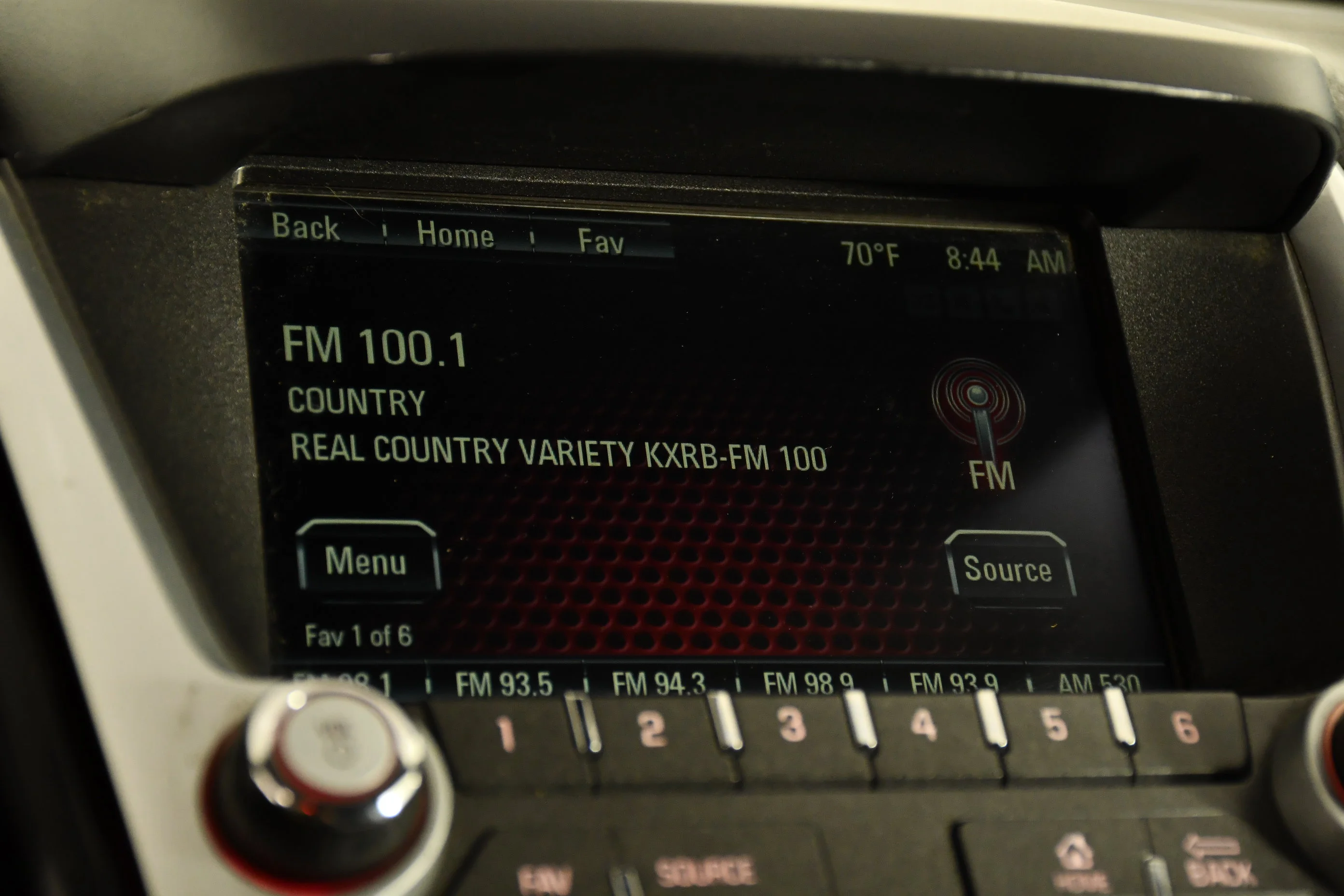 Used 2017 Onyx Black GMC SLE image 26