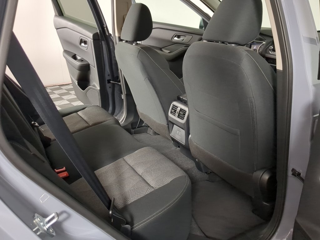 New 2026 Boulder Gray Pearl Nissan SV image 22