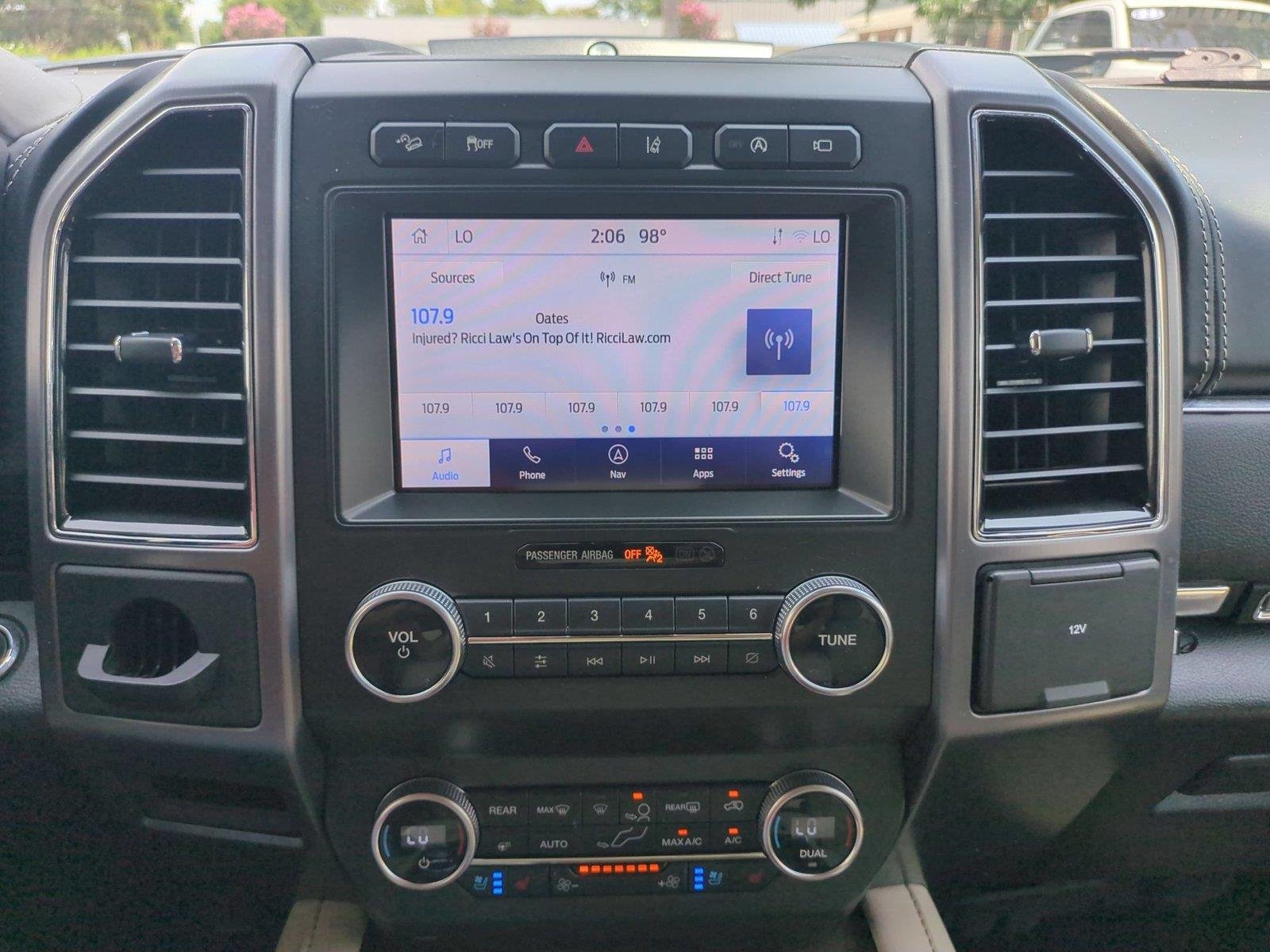 Used 2020 Star White Metallic Tri-Coat Ford Platinum image 24
