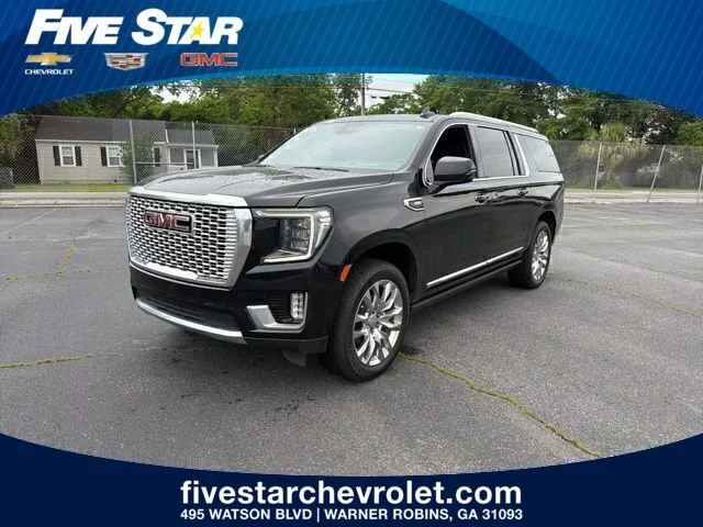 2023 GMC Yukon Denali AWD's photo