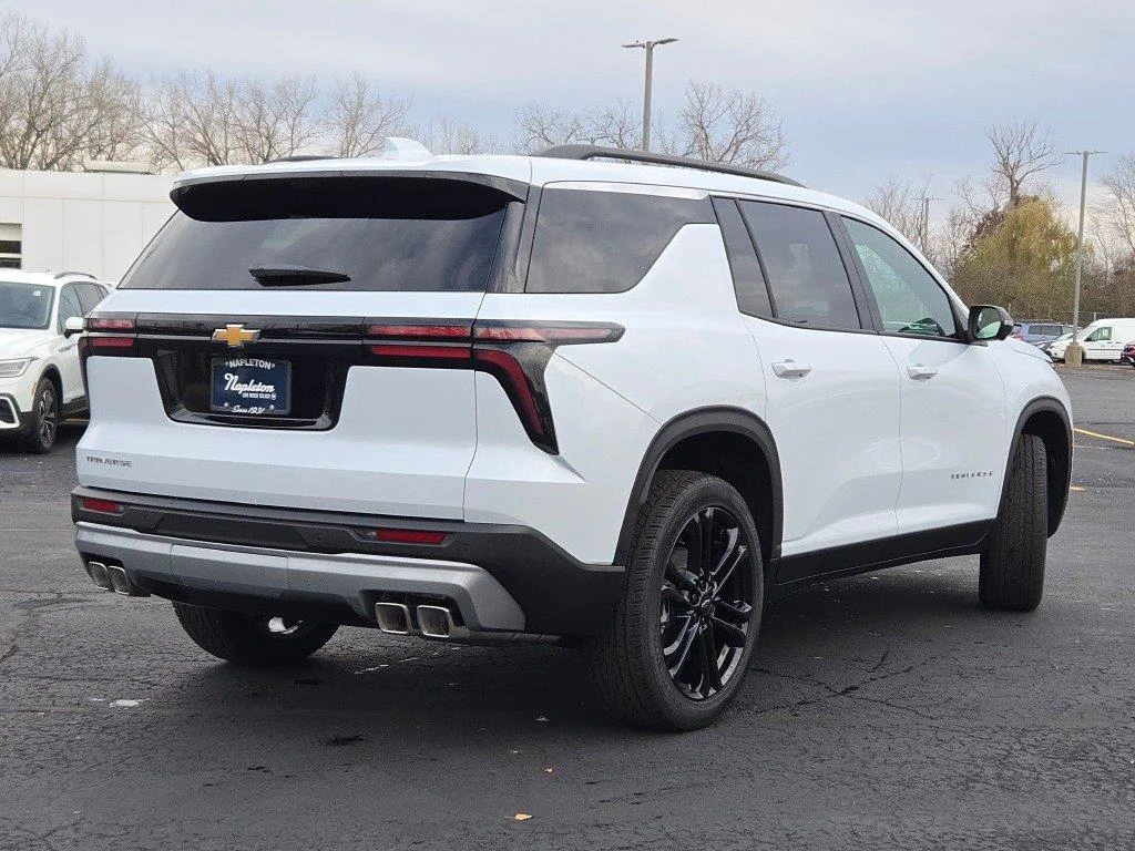 2026 Chevrolet Traverse LT - Photo 12