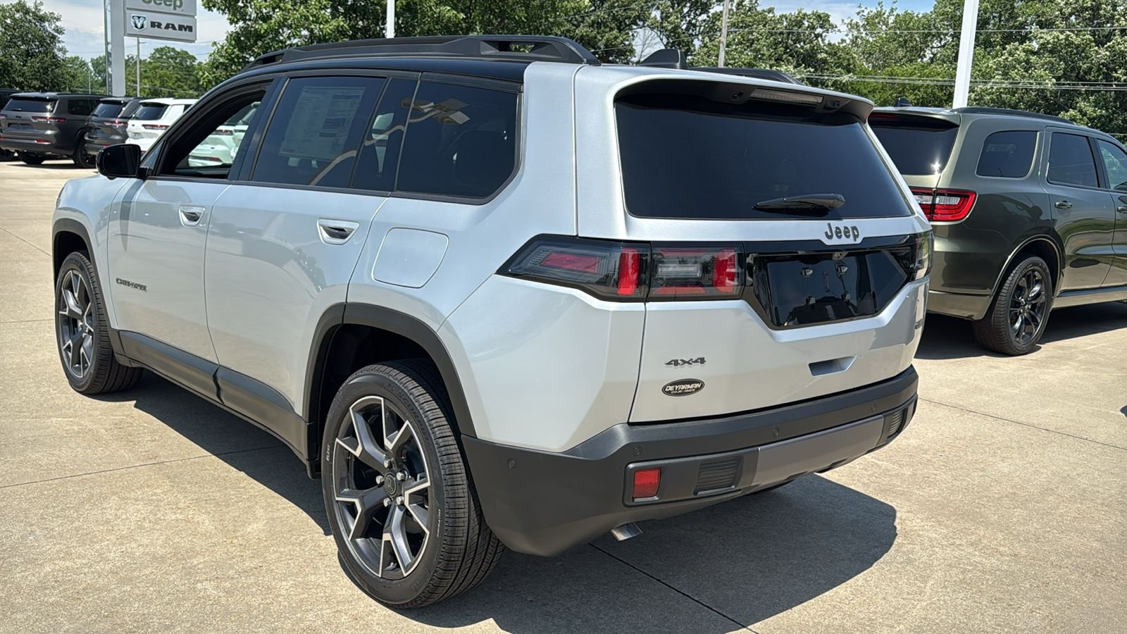 New 2026 Silver Zynith Clear-Coat Exterior Paint Jeep Overland image 9