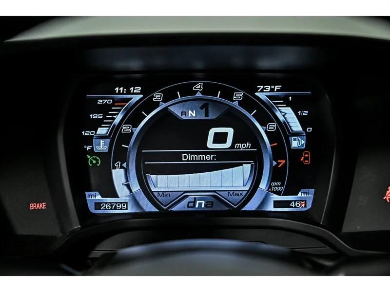 Used 2015 RED Alfa Romeo  image 18