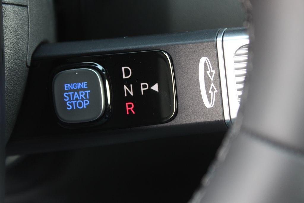 New 2026 Gray Hyundai Blue SEL 8P image 28