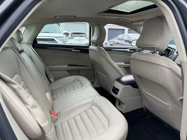 2017 Ford Fusion SE - Photo 43