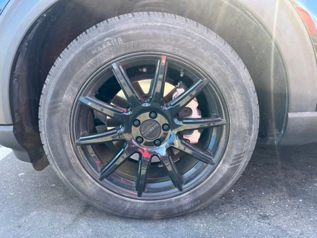 Used 2023 Black Ford XLT image 7