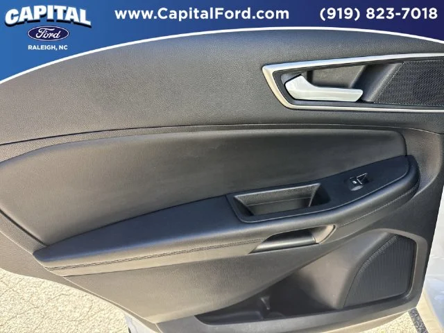 Used 2022 White Ford SEL image 17