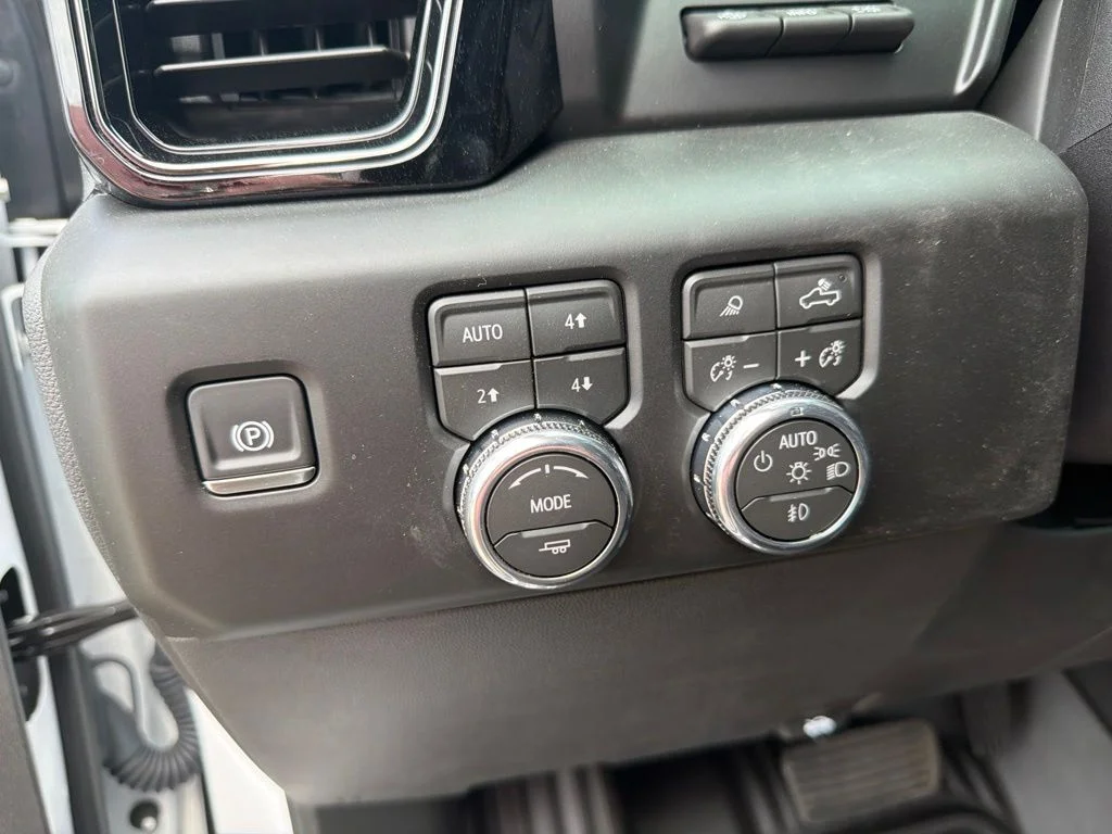 New 2026 Summit White GMC AT4X image 12