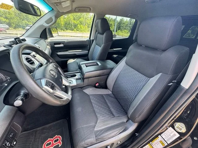 Used 2015 Black Toyota SR5 image 14