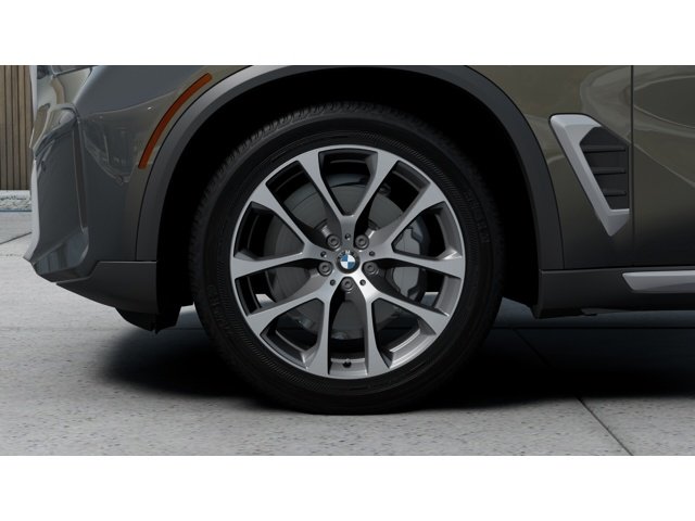 New 2026 Dravit Grey Metallic BMW X5 40i image 7