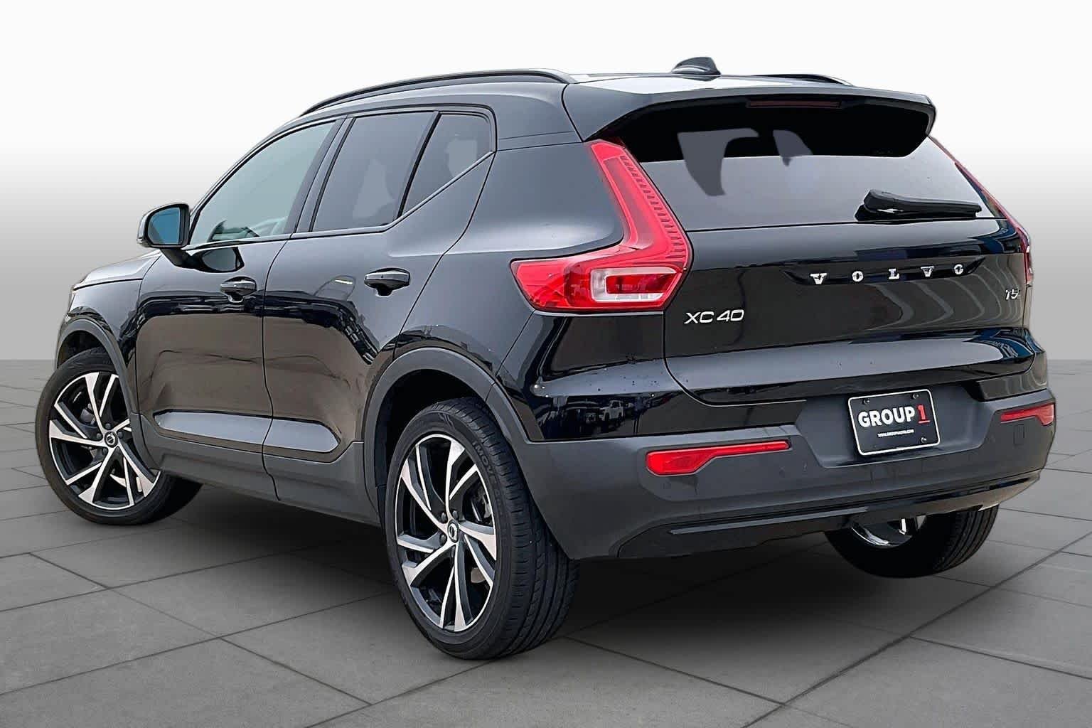 Used 2021 Black Stone Volvo R-Design image 13