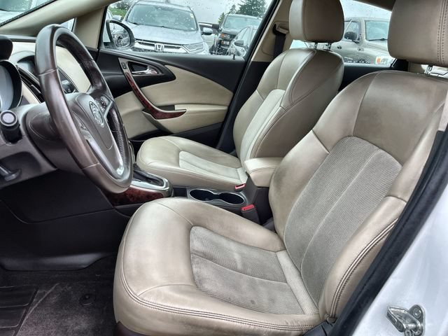 Used 2013 SUMMIT WHITE Buick BASE image 14