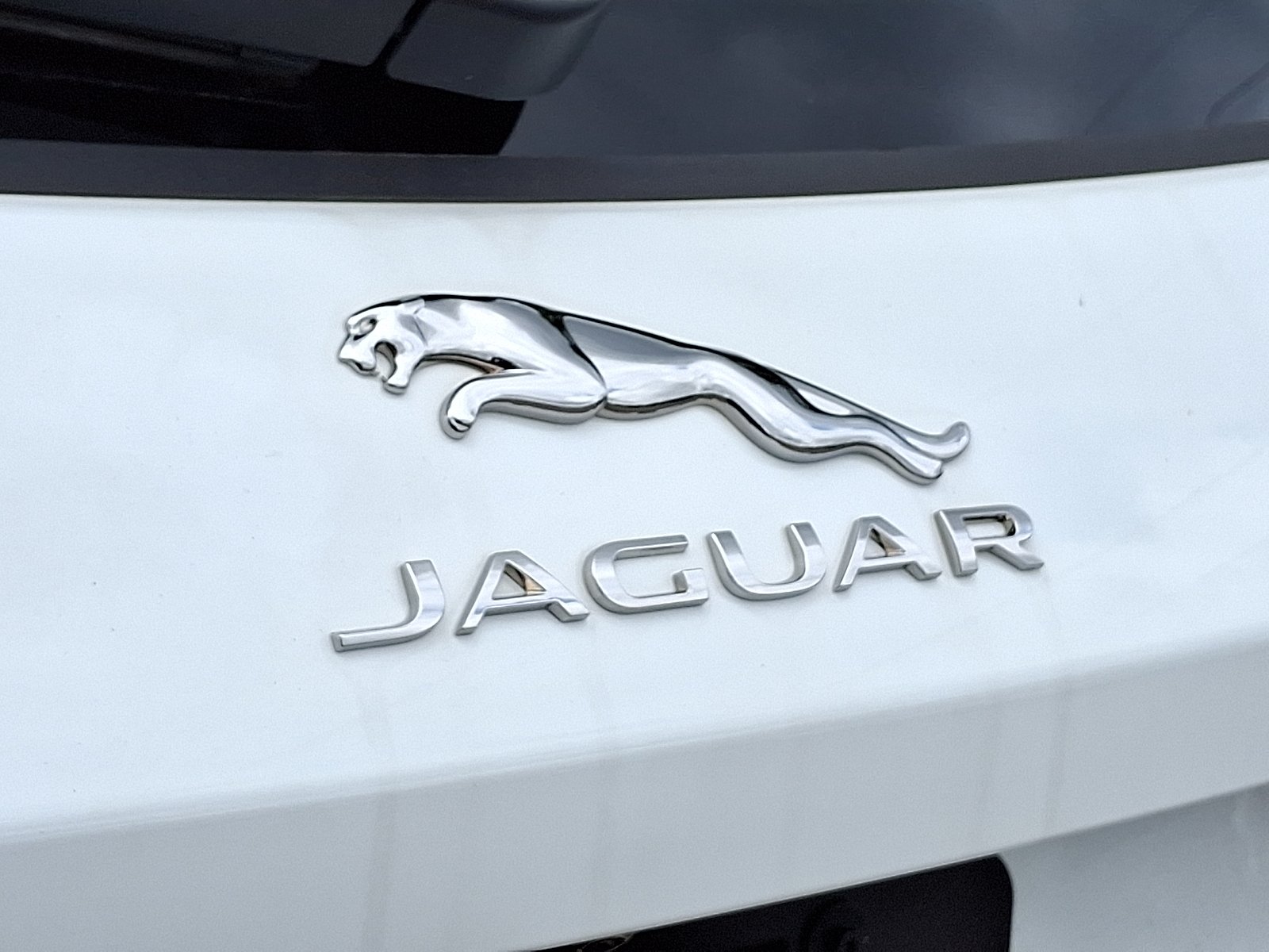 2026 Jaguar F-Pace R-Dynamic S - Photo 22