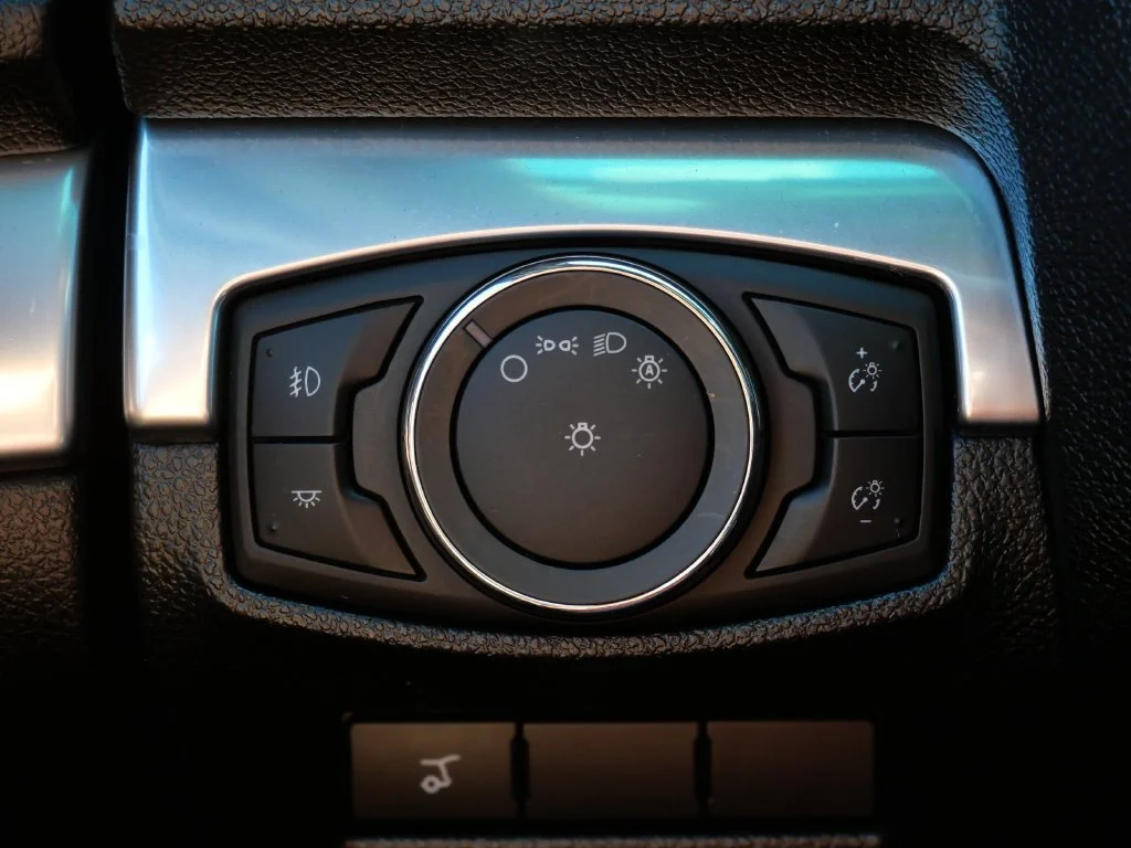 Used 2016 Gray Ford Limited image 23