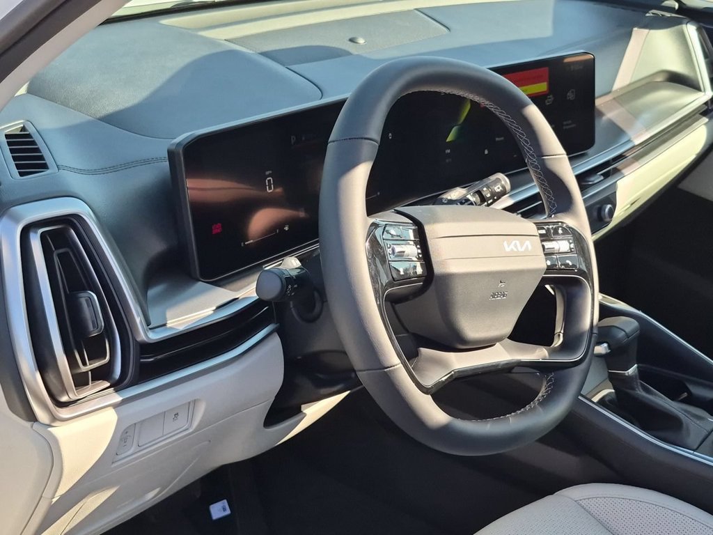 New 2026 Glacial White Pearl Kia S image 10
