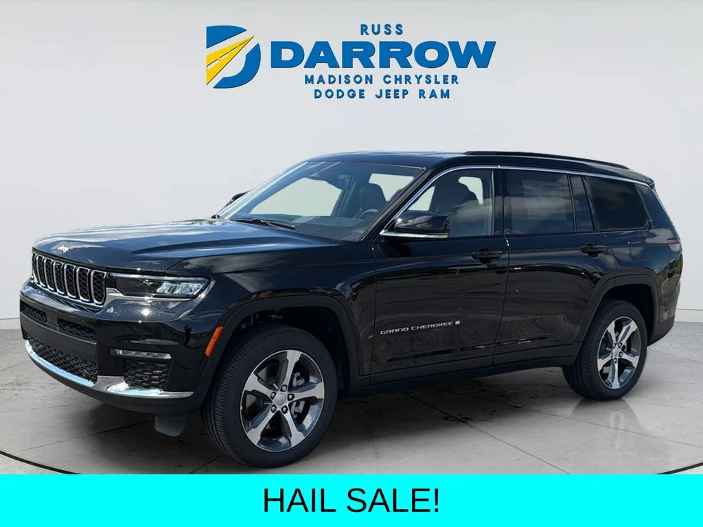 New 2025 Diamond Black Crystal Pearl-Coat Exterior Paint Jeep Limited image 1