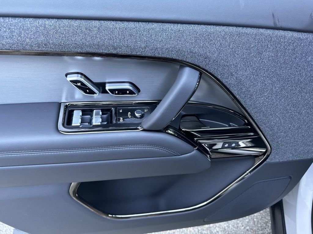 Used 2025 Gray Land Rover Dynamic SE image 19