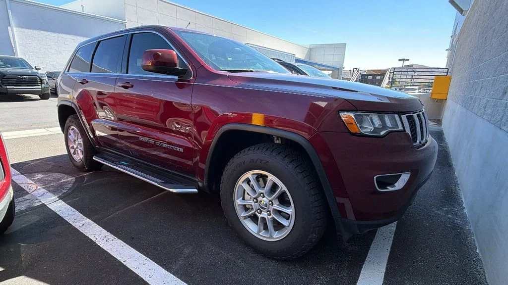 2018 Jeep Grand Cherokee Laredo's photo