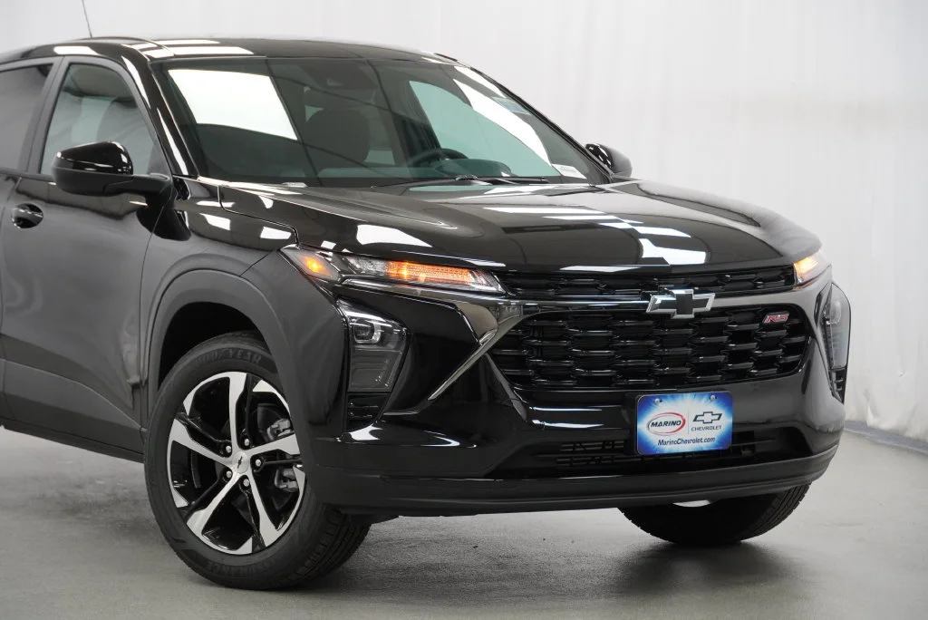 New 2026 Mosaic Black Metallic Chevrolet 1RS image 7