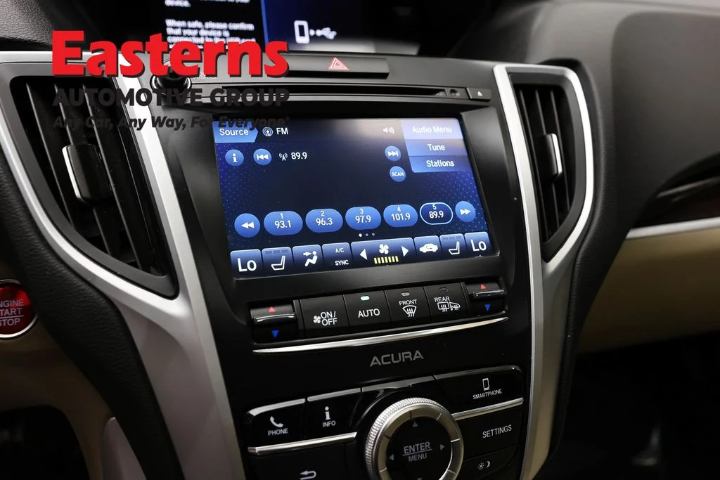 Used 2020 White Acura 2.4L image 19