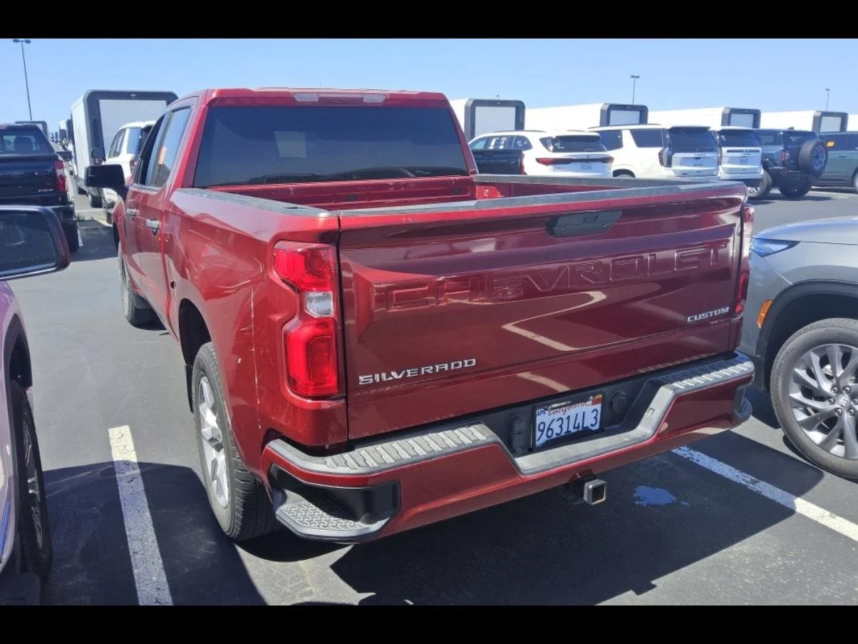 Used 2022 Cherry Red Tintcoat Chevrolet Custom image 7
