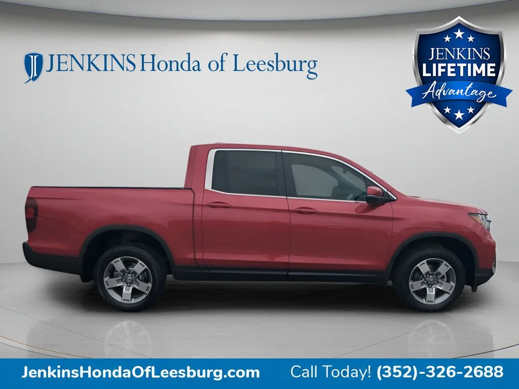 New 2026 Radiant Red Metallic II Honda RTL image 2
