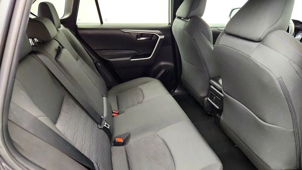 Used 2022 Magnetic Gray Metallic Toyota Hybrid SE AWD w/ Weather Pkg, Moonroof & Power Liftgate image 22