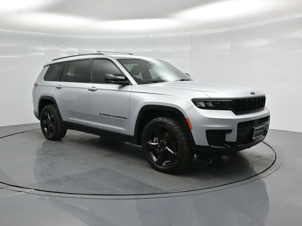Certified Used 2021 Silver Jeep Altitude image 54