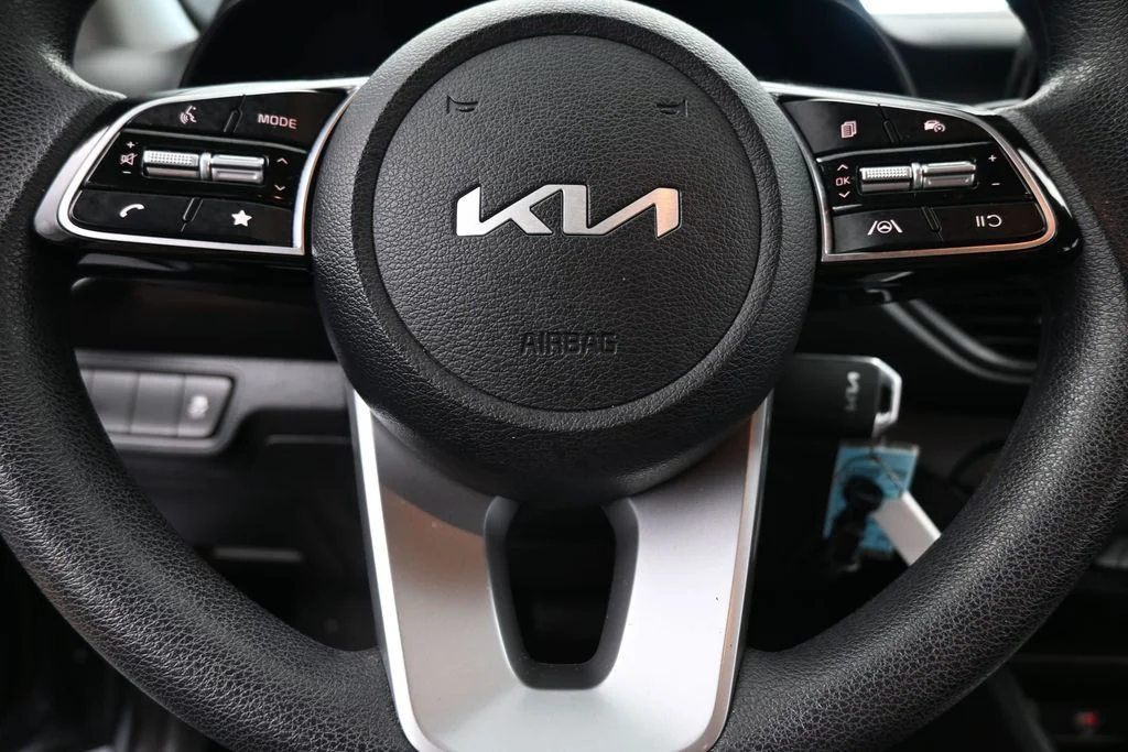 Used 2024 Gravity Gray Kia LXS image 29