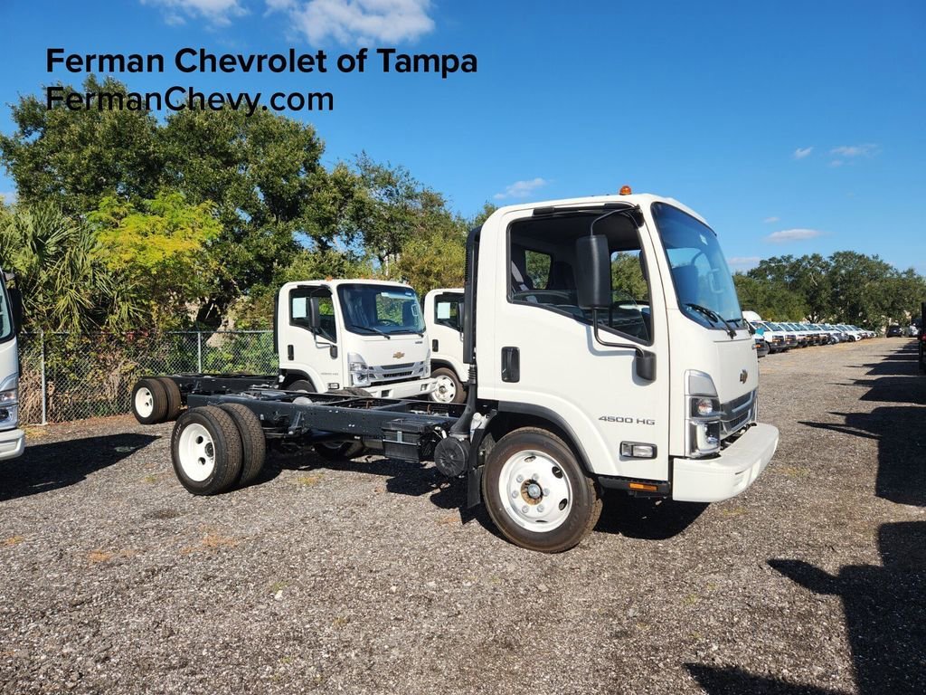 2025 Chevrolet Low Cab Forward 4500 Gas 176" WB Regular Cab's photo