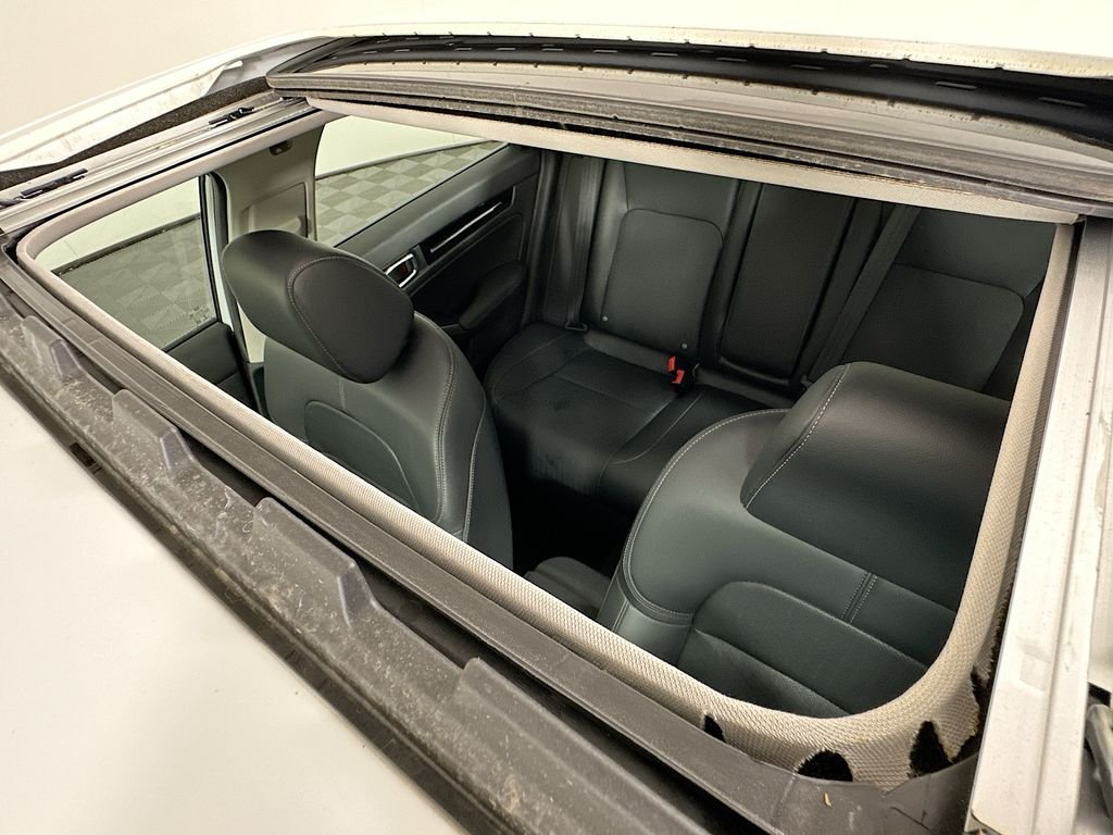 2022 Honda Civic Touring - Photo 23