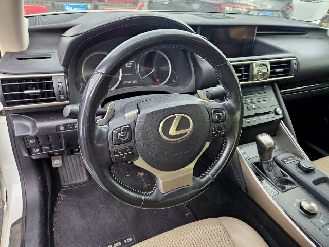 Used 2018 Eminent White Pearl Lexus 300 image 7