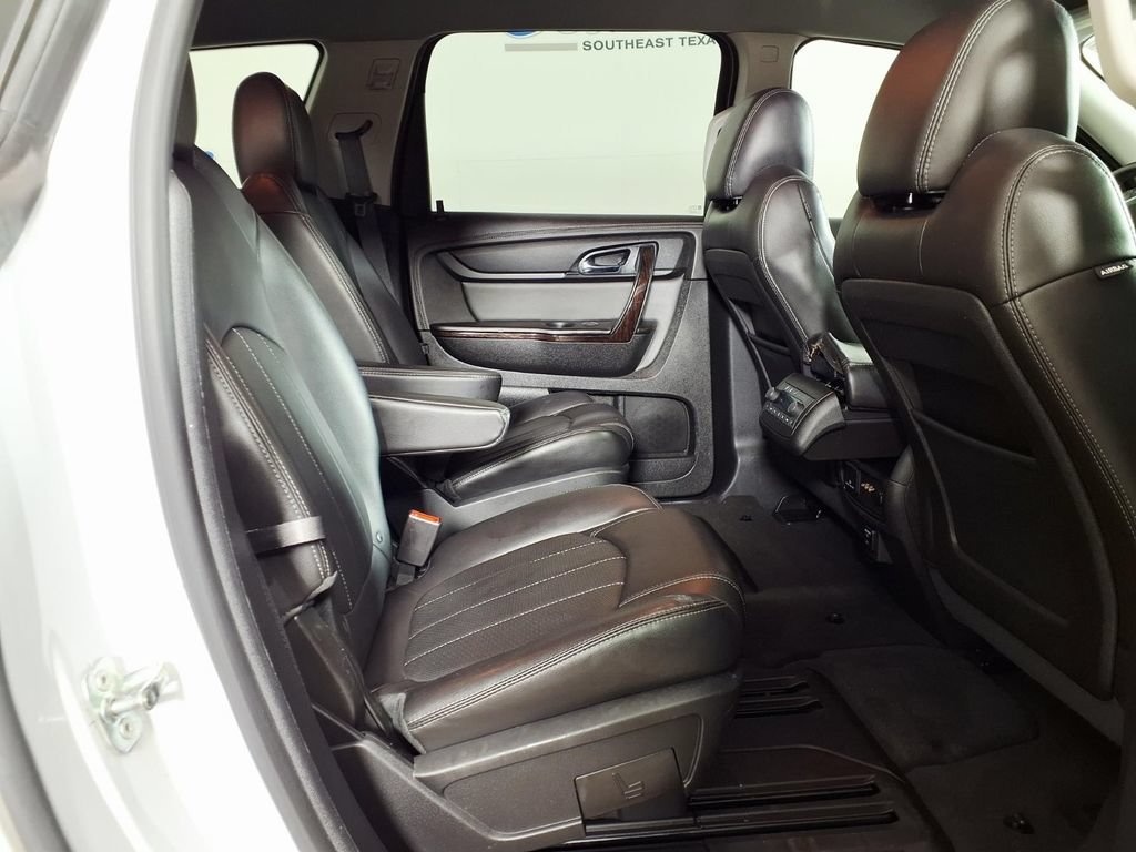 Used 2016 IRIDESCENT PEARL TRICOAT Chevrolet LTZ image 11