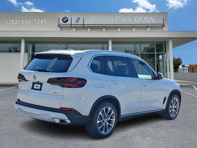 New 2026 Alpine White BMW xDrive50e image 4
