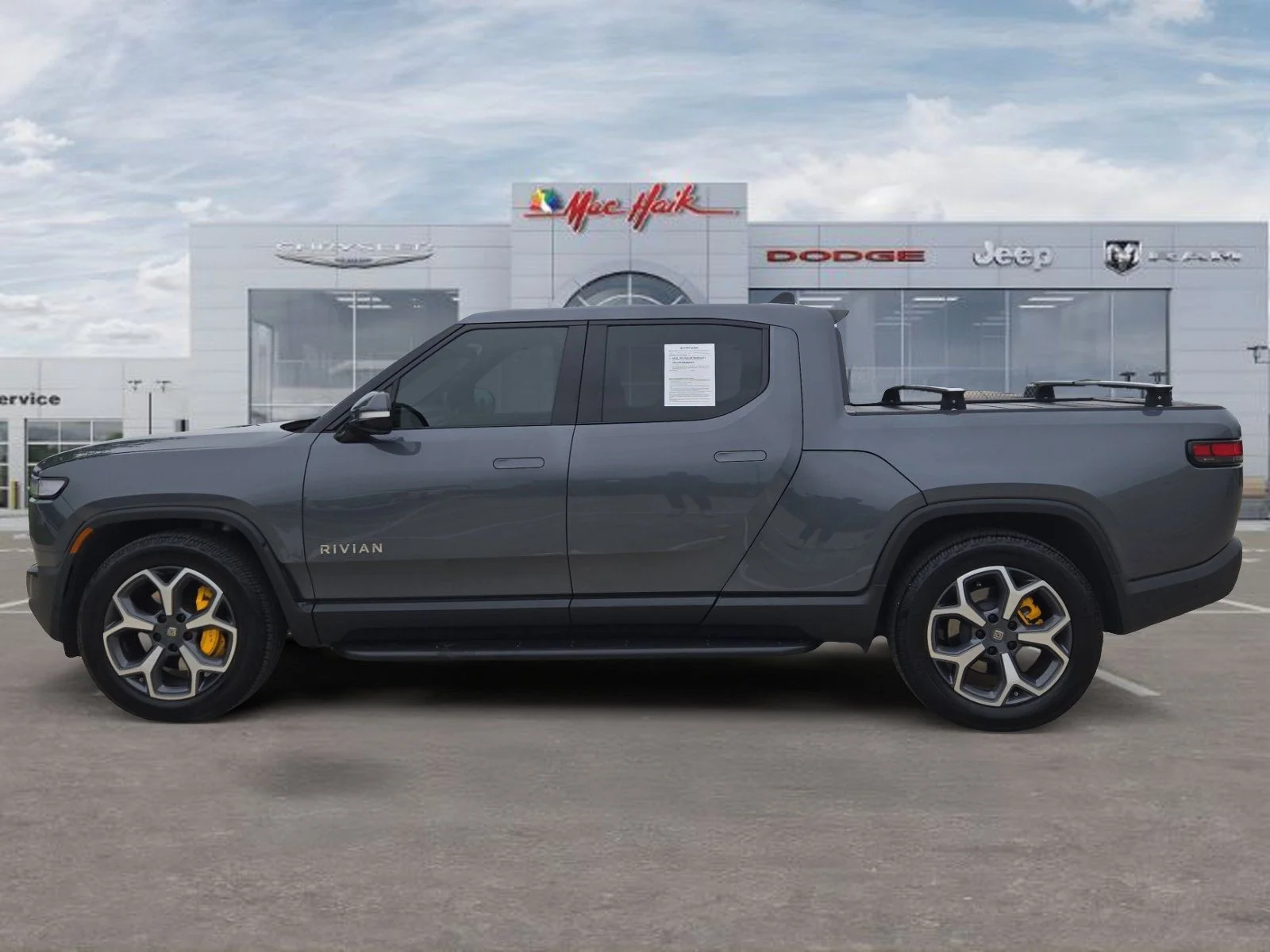 Used 2022 Rivian R1T Adventure with VIN 7FCTGAAA8NN006932 for sale in Georgetown, TX