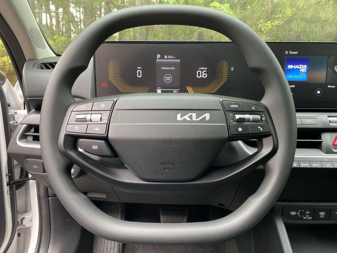 New 2026 Snow White Pearl Kia LXS image 28