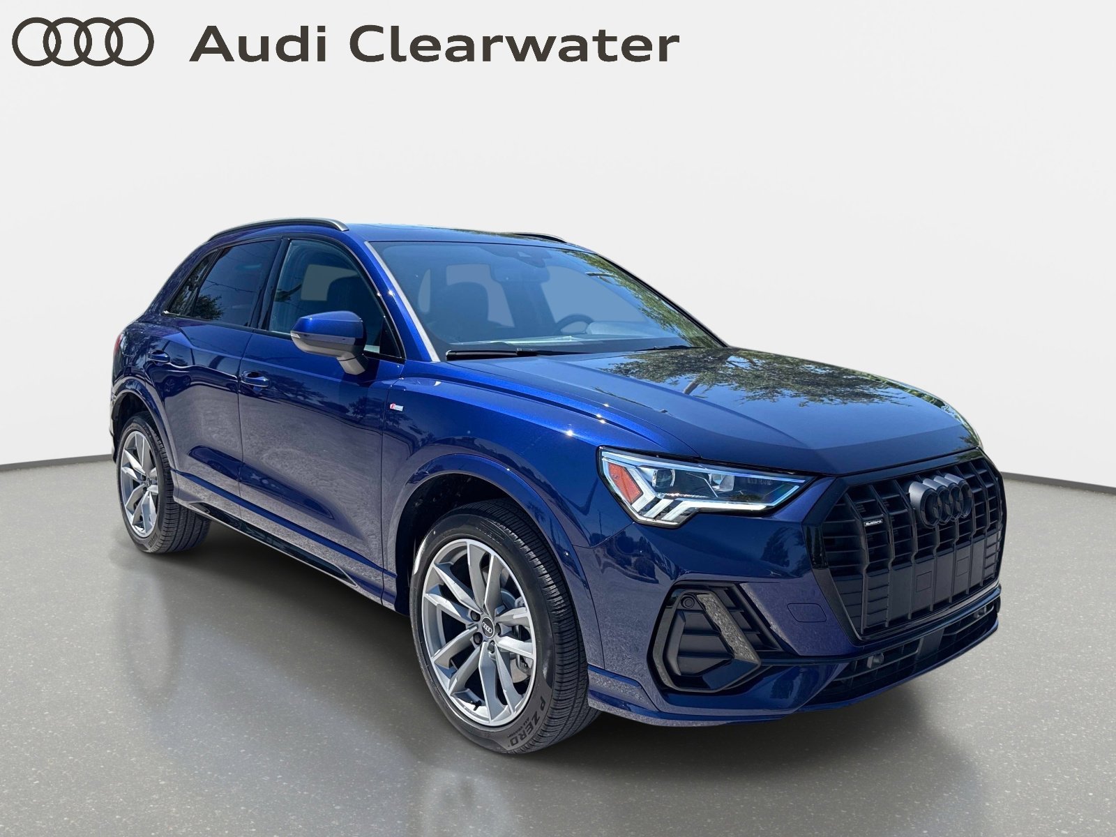 View vehicle photo 5