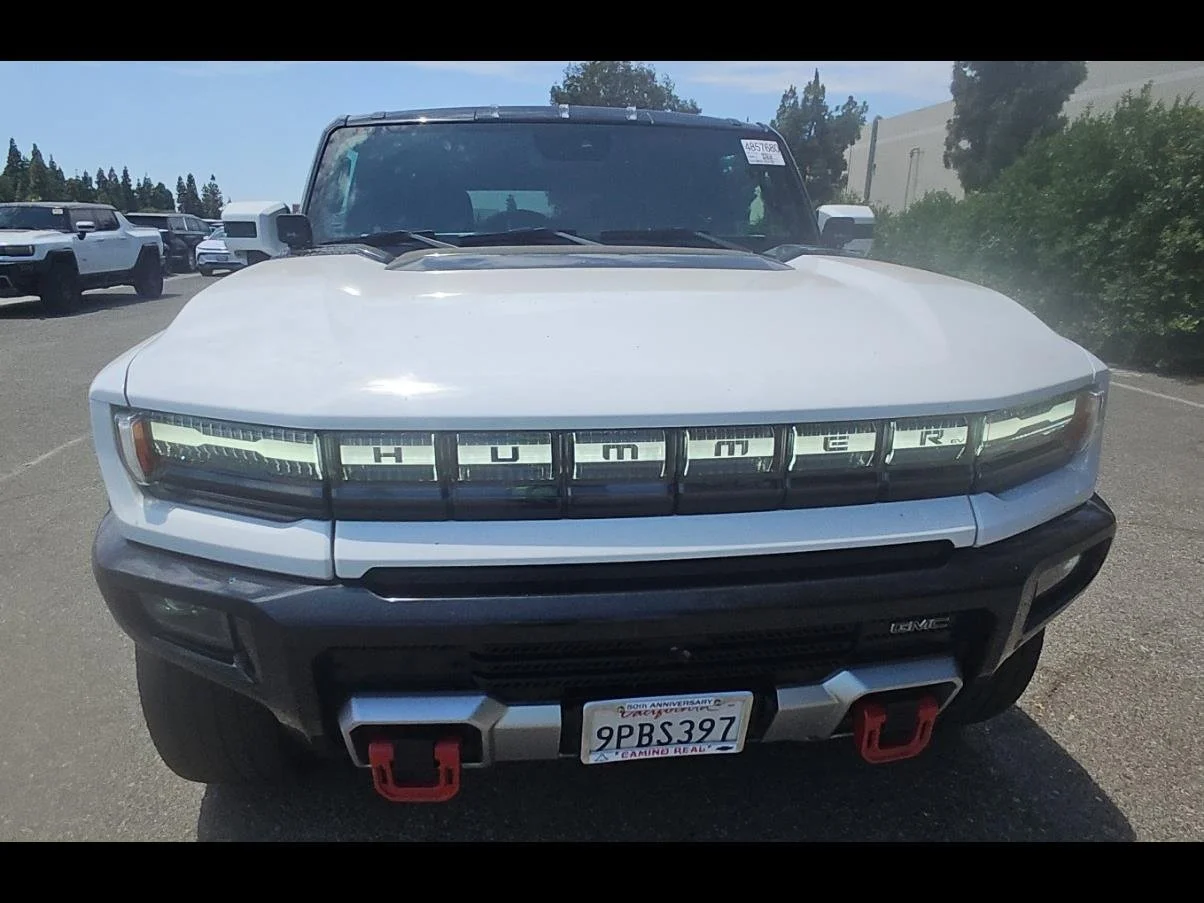 Used 2024 Interstellar White GMC 2X image 14
