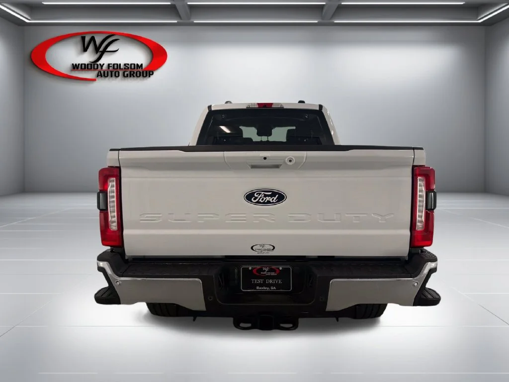 New 2027 Oxford White Ford F-250® Lariat® image 7