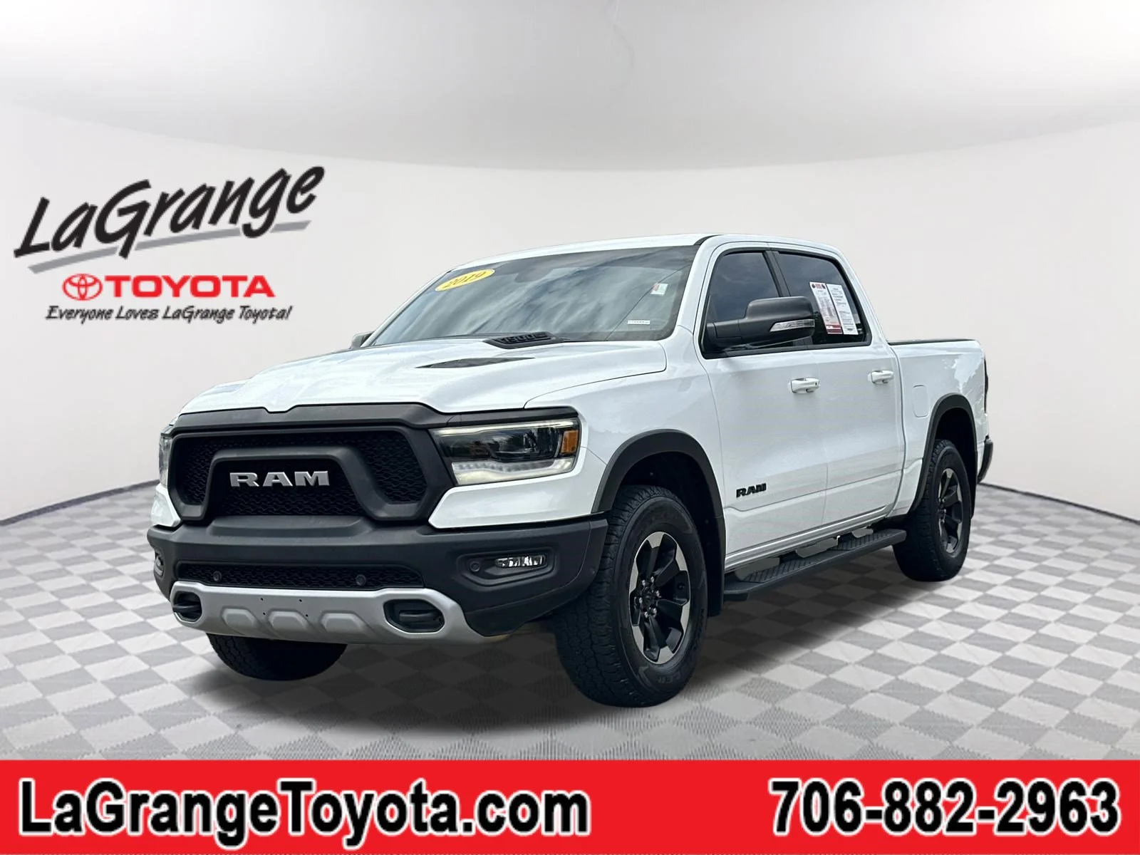 2019 RAM 1500 Rebel 4x4 Crew Cab 5'7's photo