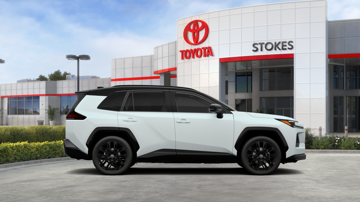 New 2026 Wind Chill Pearl with Midnight Black Metallic roof Toyota XSE image 34