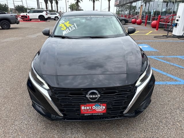 Used 2025 Black Nissan 2.5 S image 2