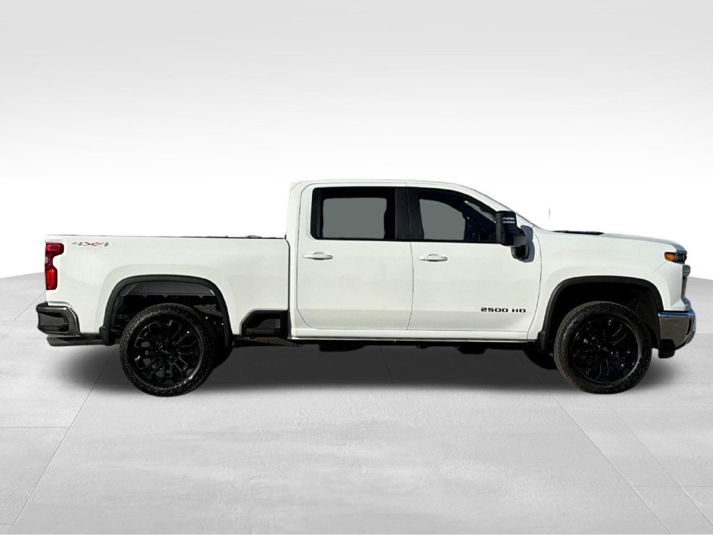 New 2026 Summit White Chevrolet LT image 6