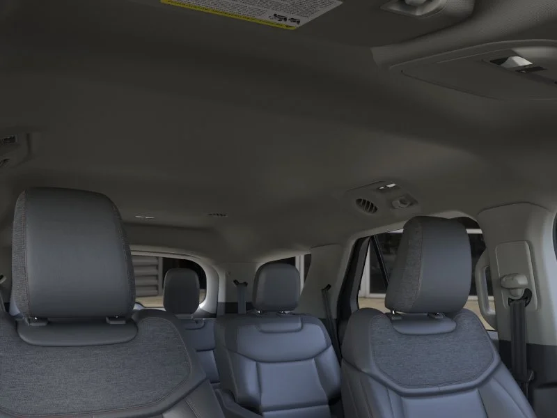 New 2026 Space White Metallic Ford Active image 45