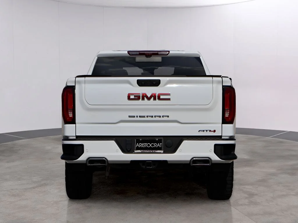 Used 2023 White GMC AT4 image 6