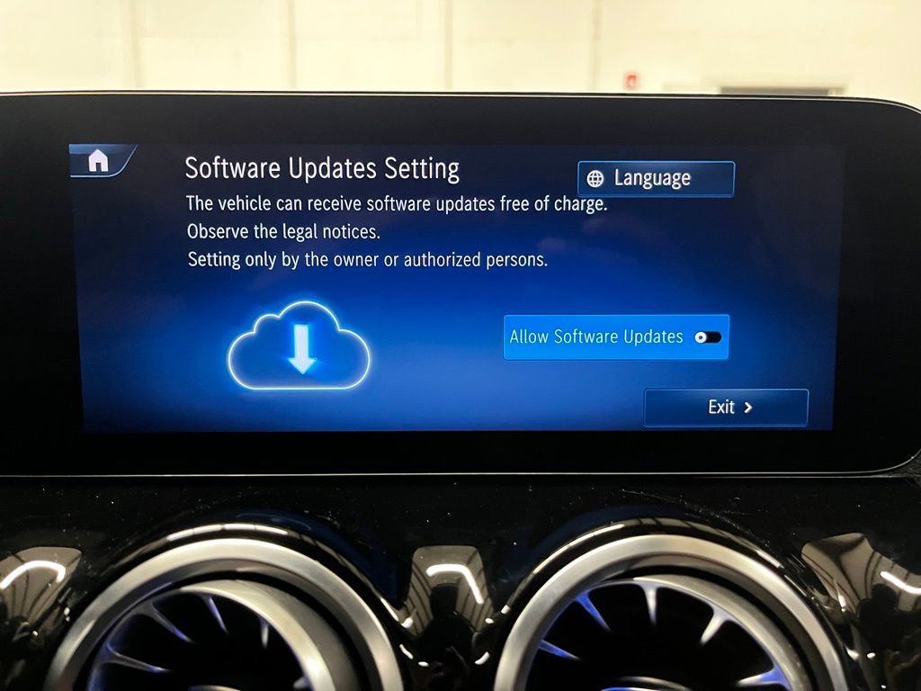 Certified Used 2024 Black Mercedes-Benz GLA 250 image 10