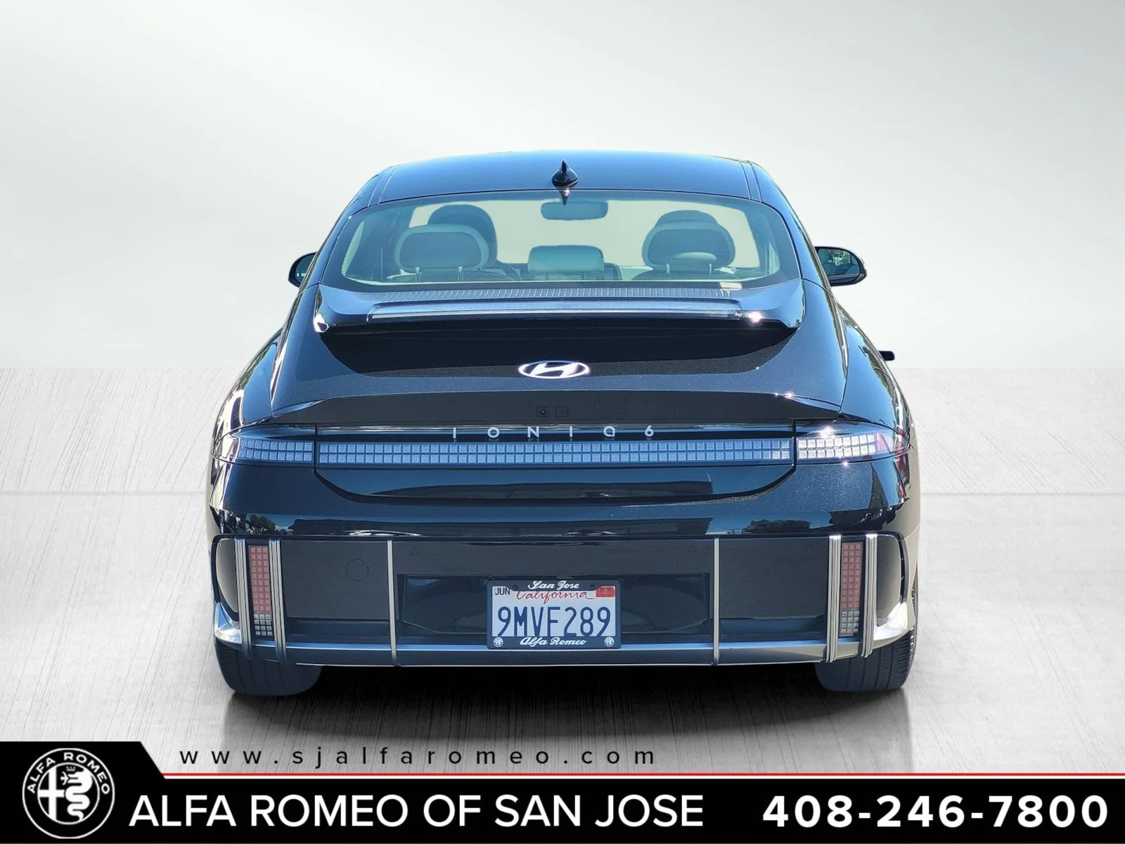 Used 2024 Black Hyundai SEL image 4