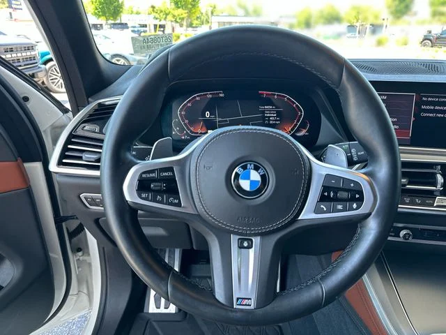 Used 2019 White BMW xDrive40i image 15
