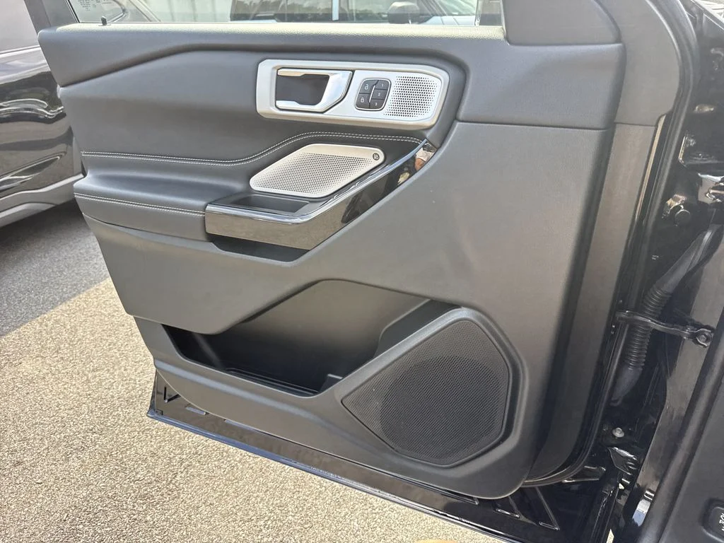 Used 2023 Agate Black Metallic Ford ST image 22