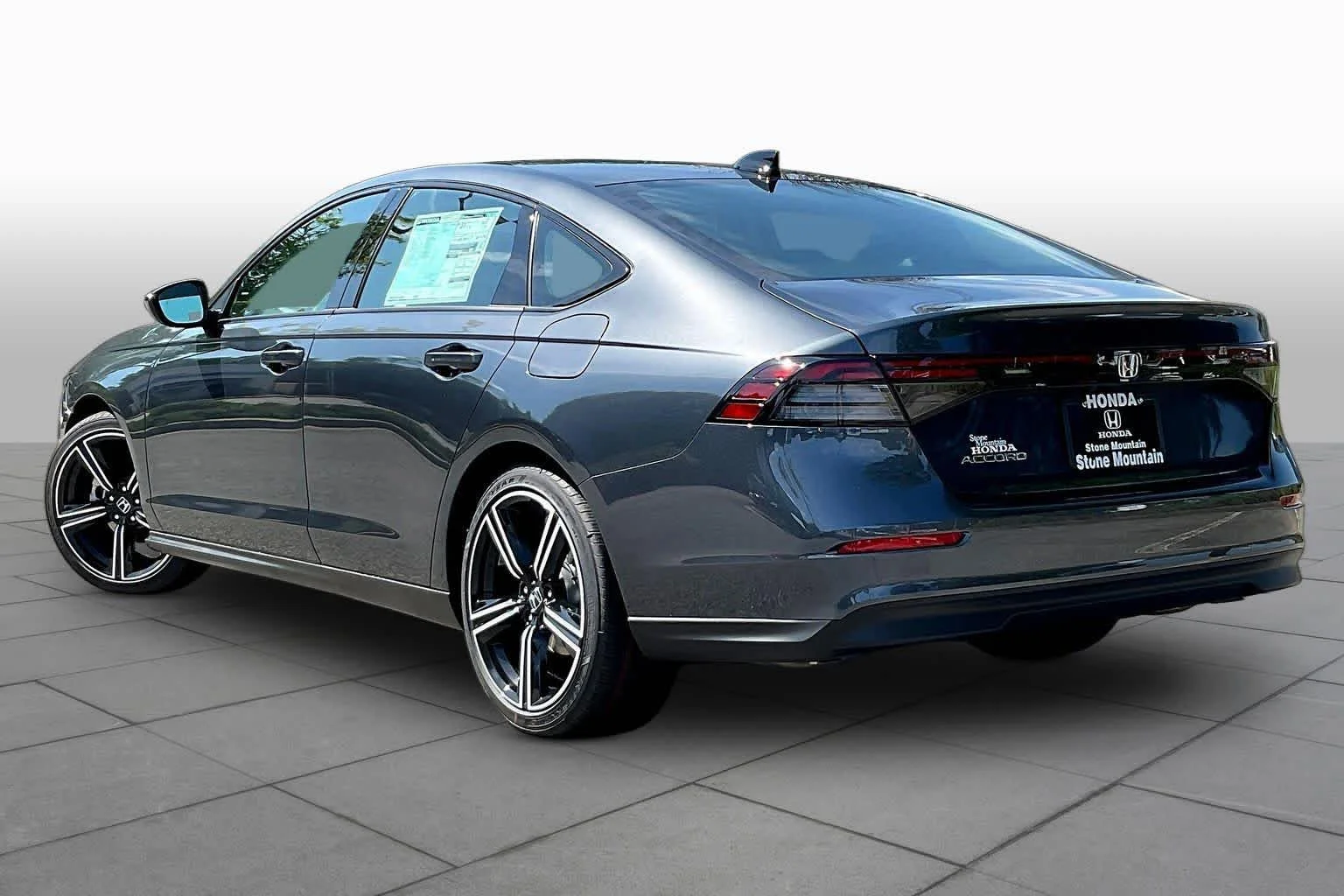 New 2026 Meteorite Gray Metallic Honda SE image 12